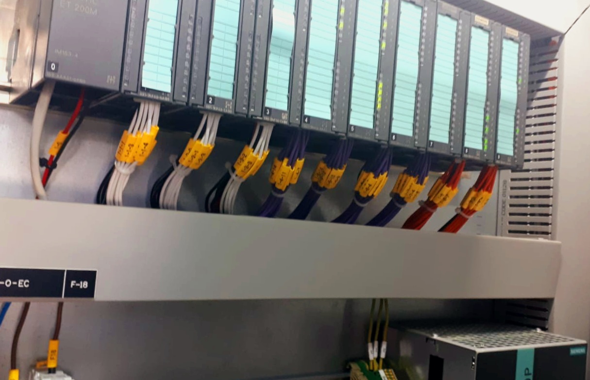 לוח Siemens ET200M